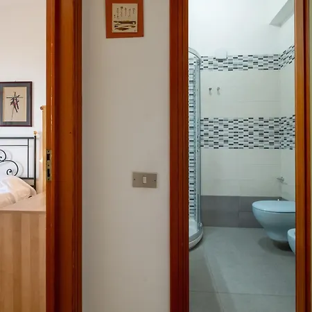 アパート La Playa Rivabella ガリポリ