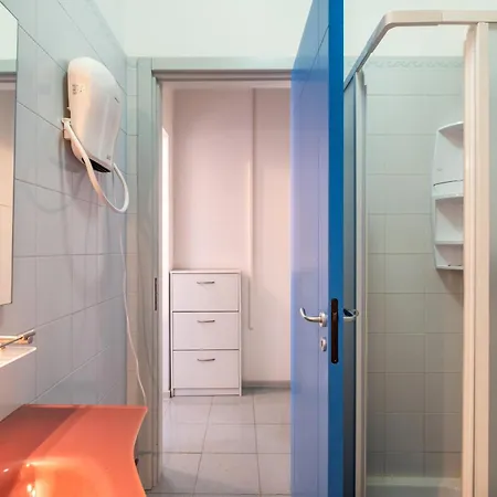 アパート La Playa Rivabella *