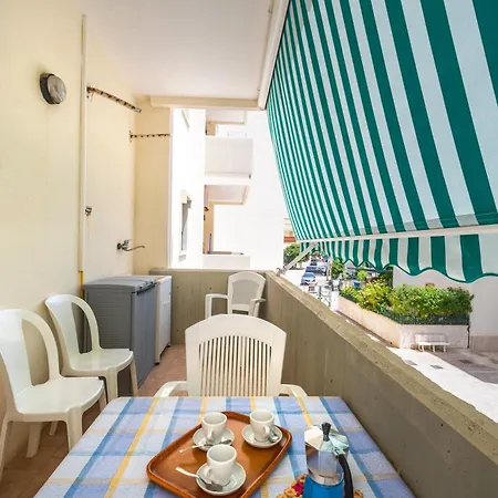 La Playa Rivabella アパート *